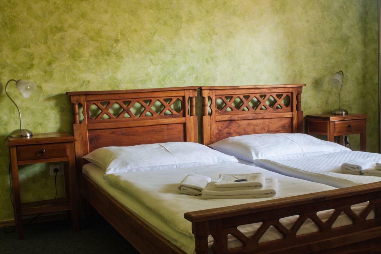 Hotel Terra Trinec Esterno foto